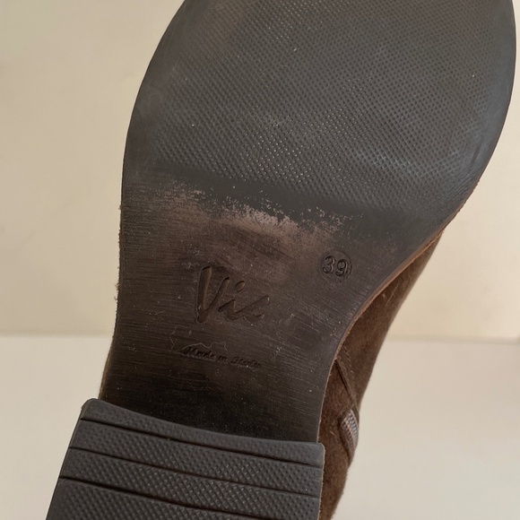 VIC MATIE Knee High Brown Suede Leather Boots from Italy: New w/o Box! Size 39 - Picture 5 of 5